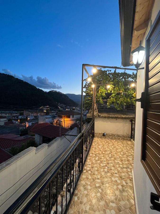 Nena'S Dashe House Berati Exterior foto